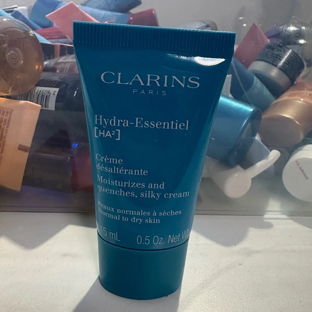 Clarins Hydra-Essentiel Moisturizing Cream - Picture 1 of 3